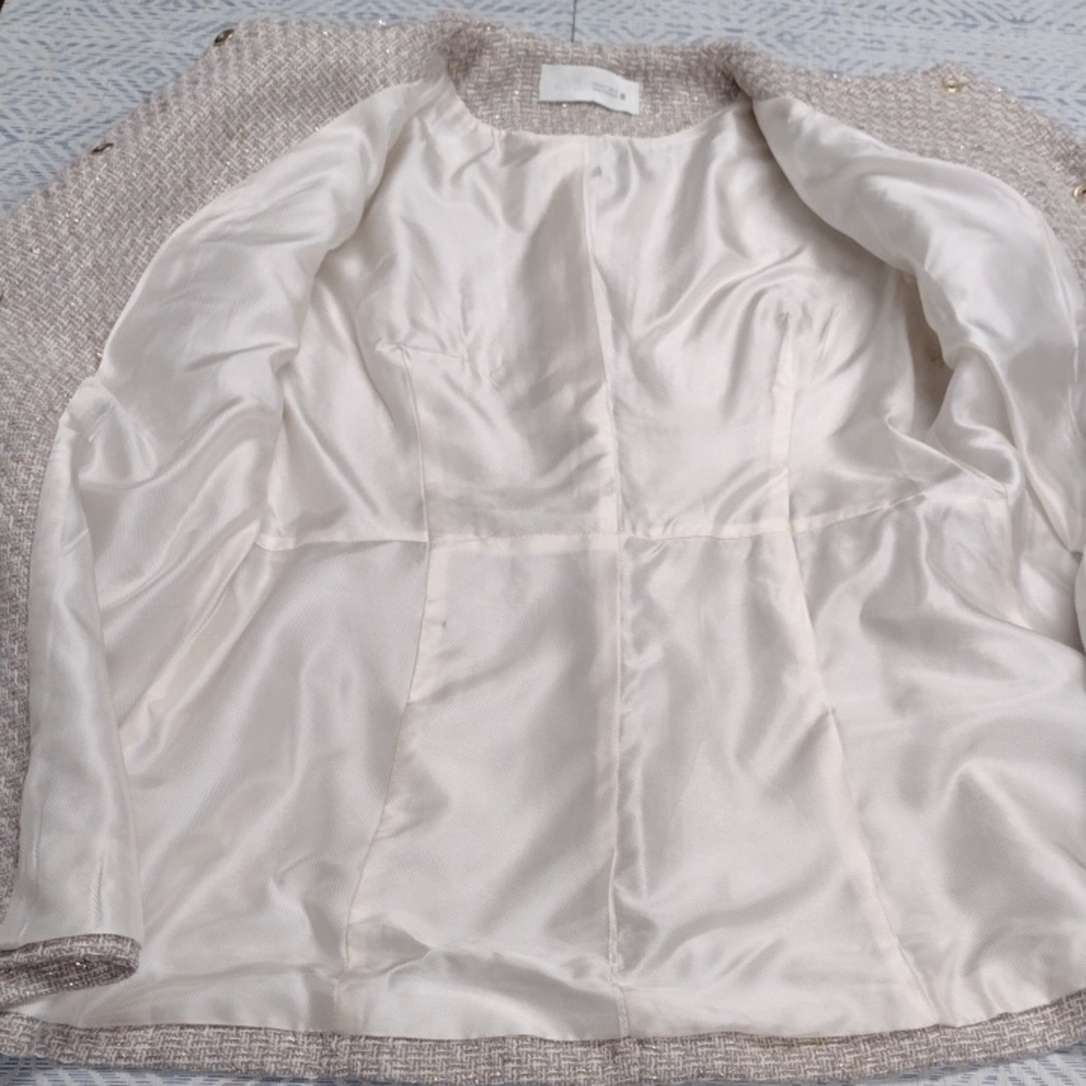 Zara Cream And Gold Textured Women's Blazer - Picture 12 of 16